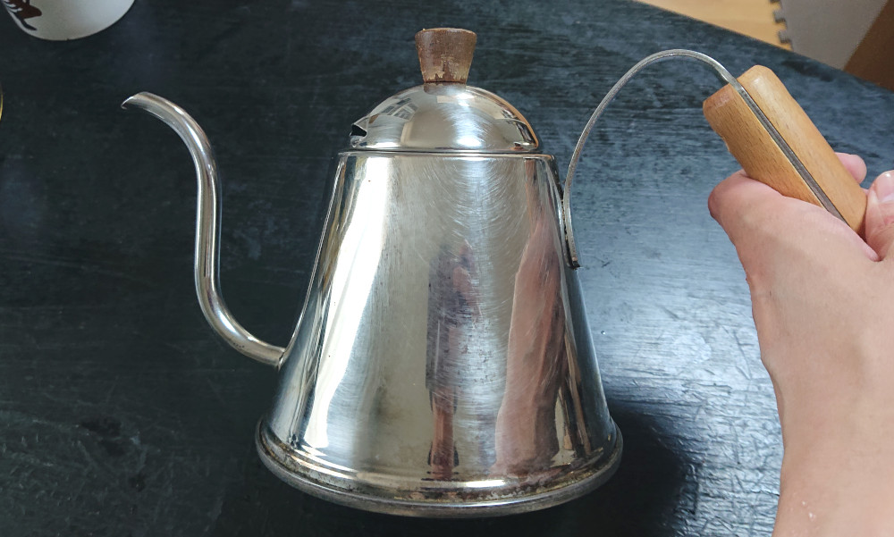 焦げが落ちてきれいになったコーヒードリップポット