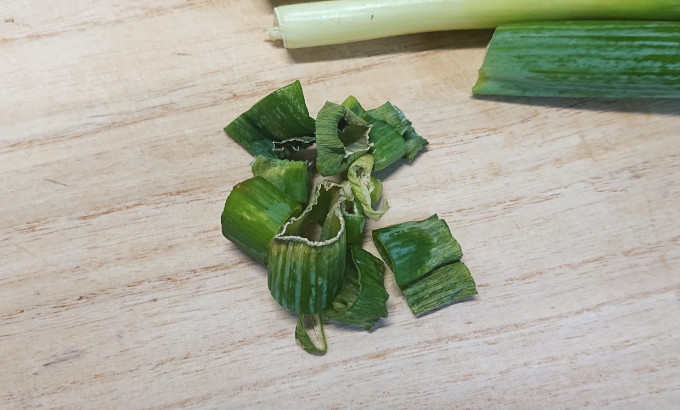 乾燥してしまったネギの先