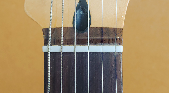 Fender ストラトキャスター ナット