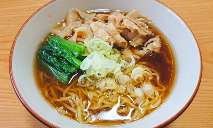 簡単チャーシュー(煮豚)を乗せたラーメン